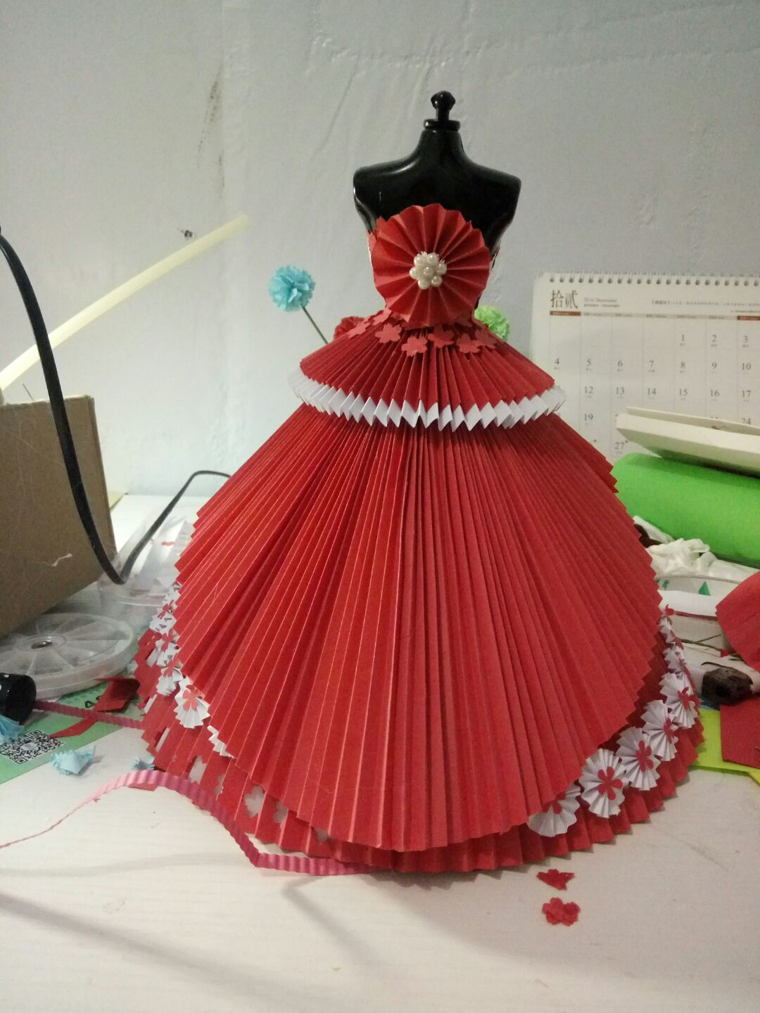 纸婚纱之中国红复古欧式礼服 第22步