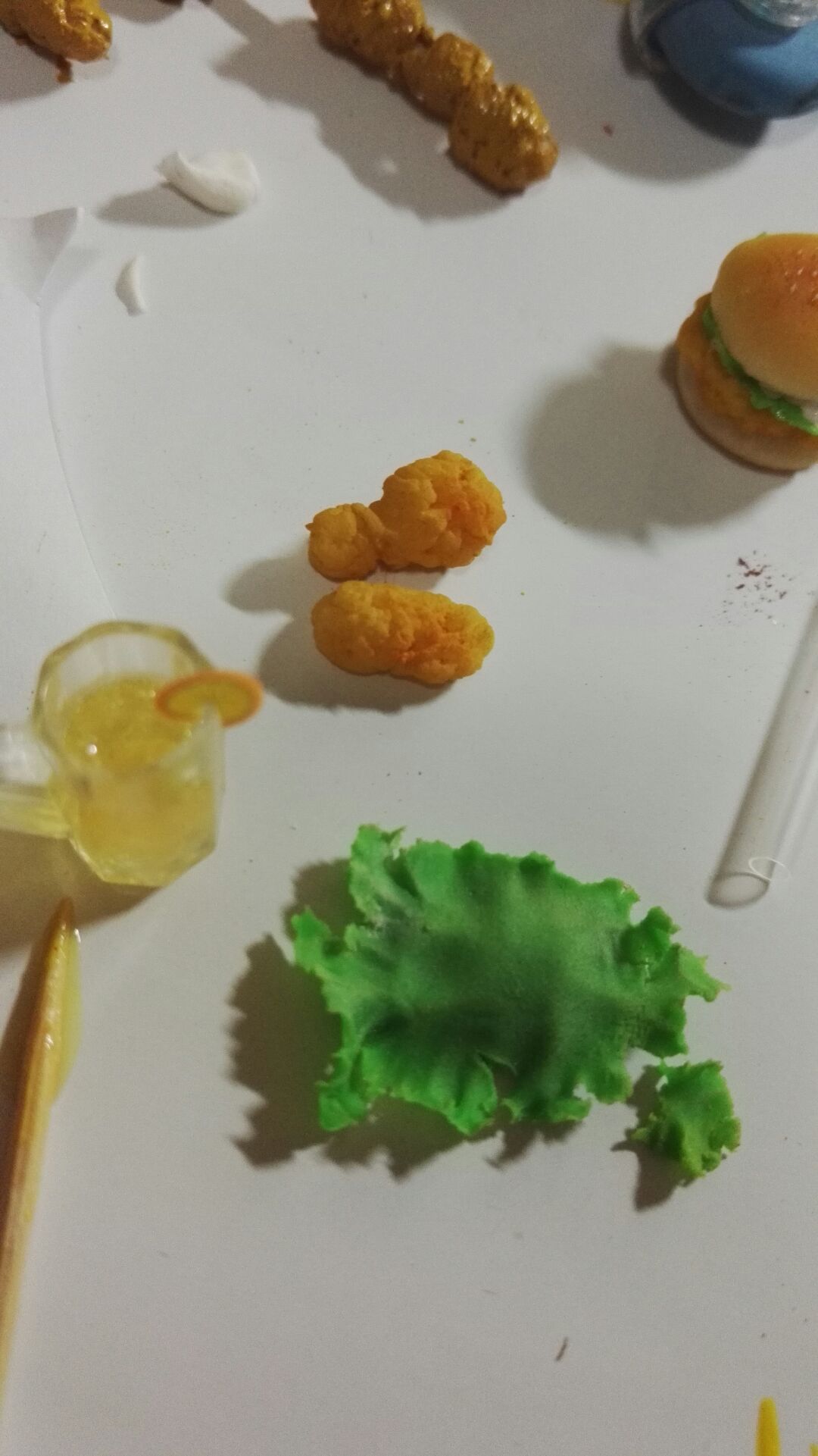 娃可用黏土食玩麦当劳套餐~汉堡薯条鸡翅番茄酱橙汁 第11步