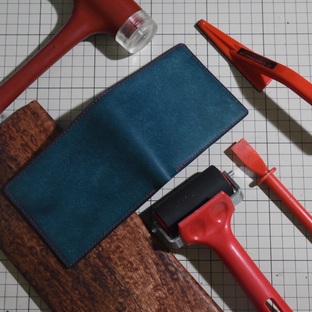 pueblo磨砂蓝简易短夹