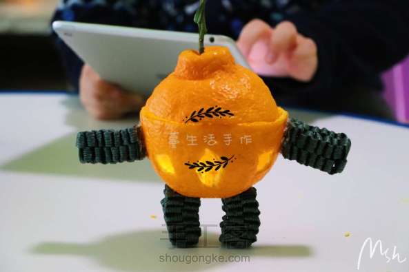 机器人小橘灯