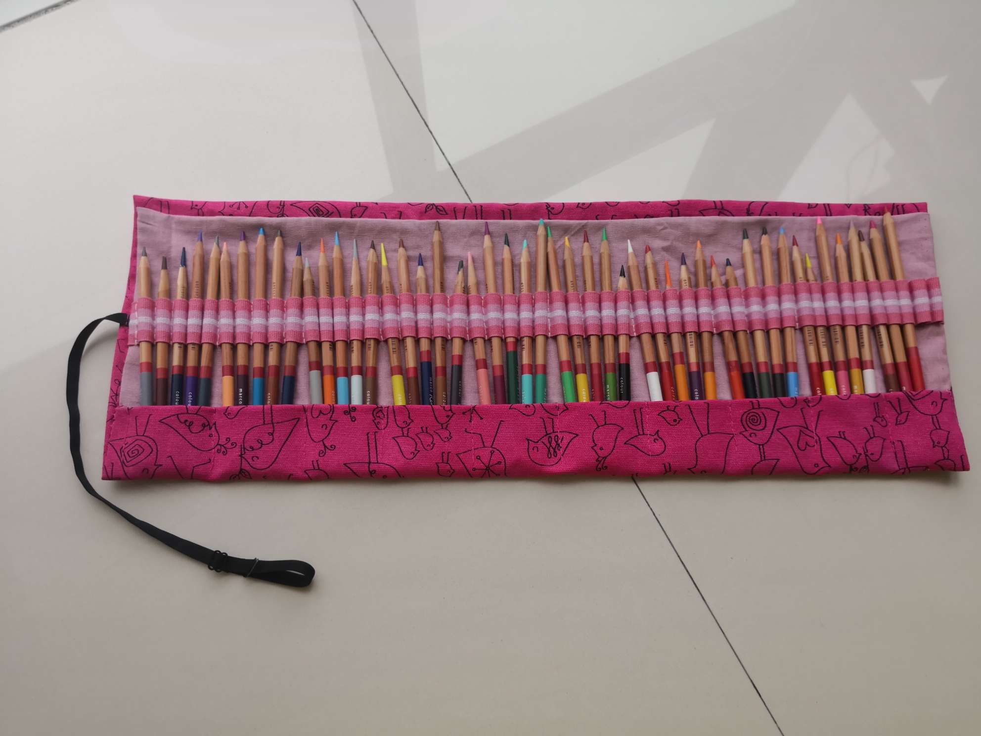 这是50支铅笔的笔袋