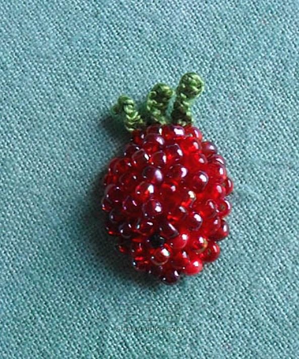串珠立体刺绣红莓 第8步