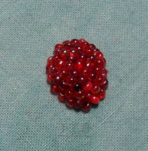 串珠立体刺绣红莓 第5步