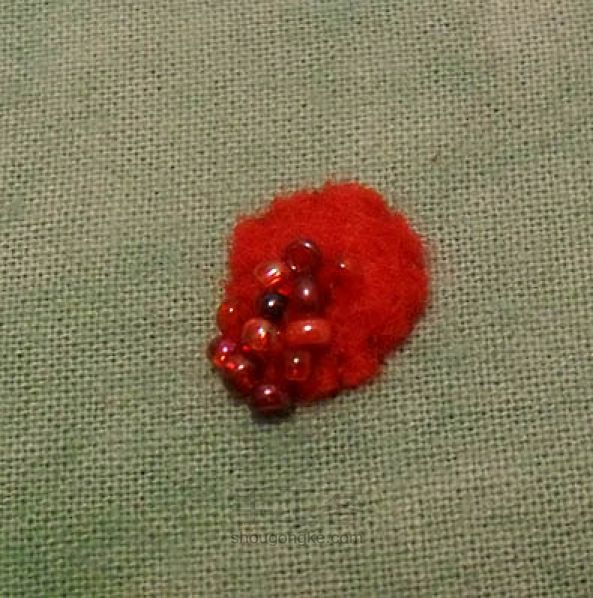 串珠立体刺绣红莓 第4步