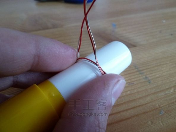 DIY可爱的铁丝戒指教程   第4步