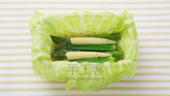 【来一发】五彩蔬菜卷教程 第9步