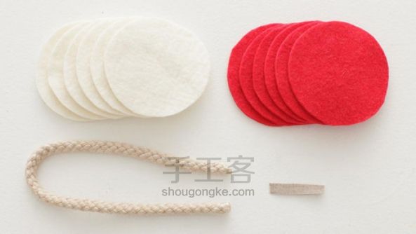 给你家狗崽子做个不织布玩具球手工教程 第1步