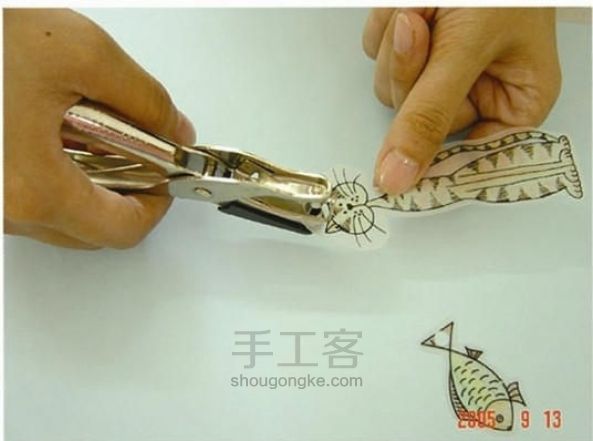 可爱的猫咪手机链 教程  第3步