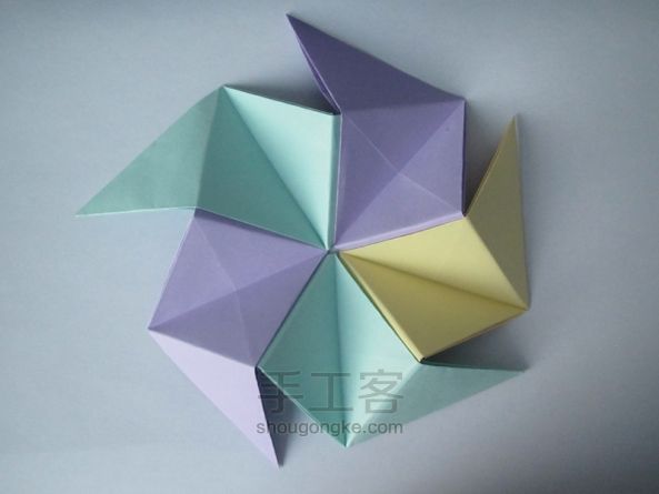 组合折纸の立体纸球 第33步