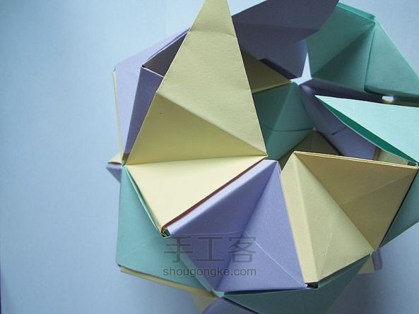 组合折纸の立体纸球 第35步