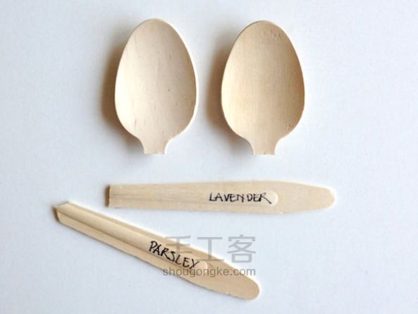 用木勺子做昆虫玩具 第7步
