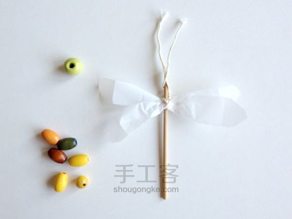 用木勺子做昆虫玩具 第14步