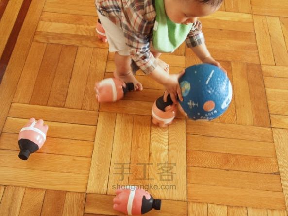 自制相扑选手保龄球瓶 第5步