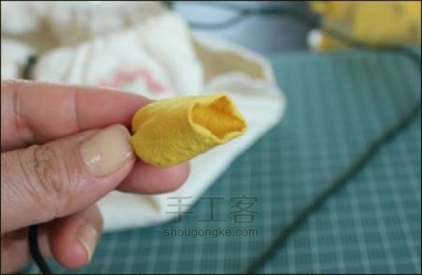 布艺郁金香手工DIY教程 简单布花的做法教程 第14步