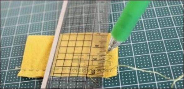布艺郁金香手工DIY教程 简单布花的做法教程 第5步