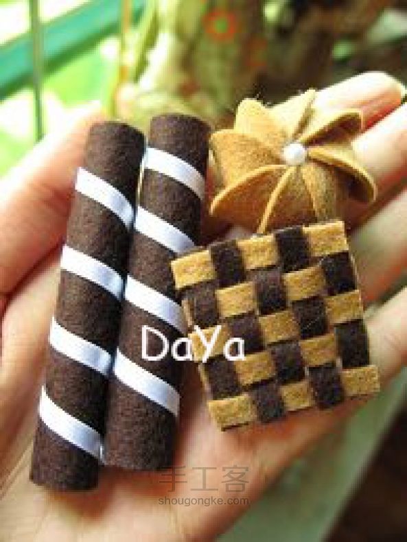 不织布蛋糕DIY：巧克力布艺蛋糕的做法 第4步