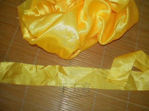 碎布手工制作玫瑰花图解 第2步
