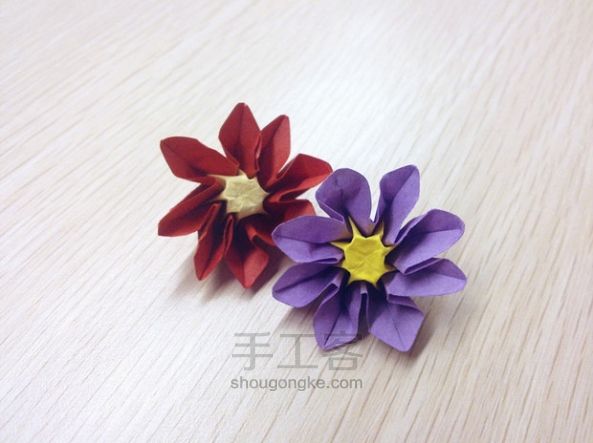 小貘双色太阳花折纸教程 第1步