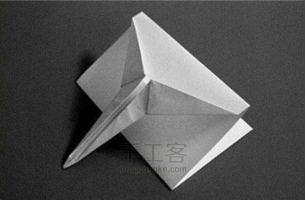 纸飞机的折法 一款复杂的战斗机折纸DIY图解 第10步