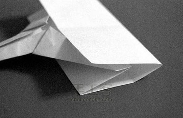 纸飞机的折法 一款复杂的战斗机折纸DIY图解 第12步