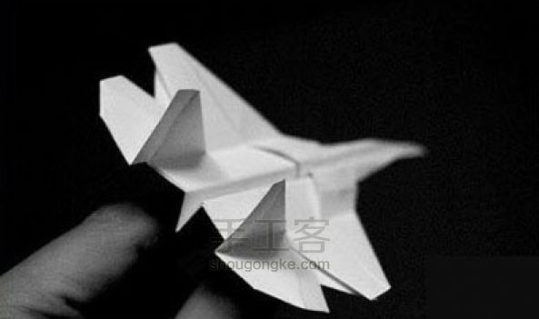 纸飞机的折法 一款复杂的战斗机折纸DIY图解 第26步