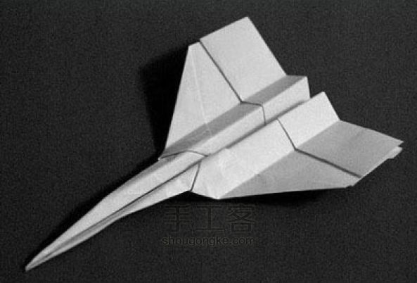 纸飞机的折法 一款复杂的战斗机折纸DIY图解 第22步