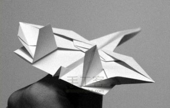 纸飞机的折法 一款复杂的战斗机折纸DIY图解 第25步