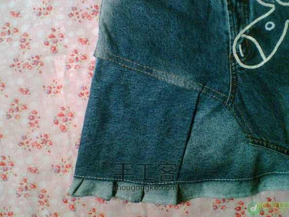 旧牛仔裤改造漂亮可爱的裙子DIY教程 第12步