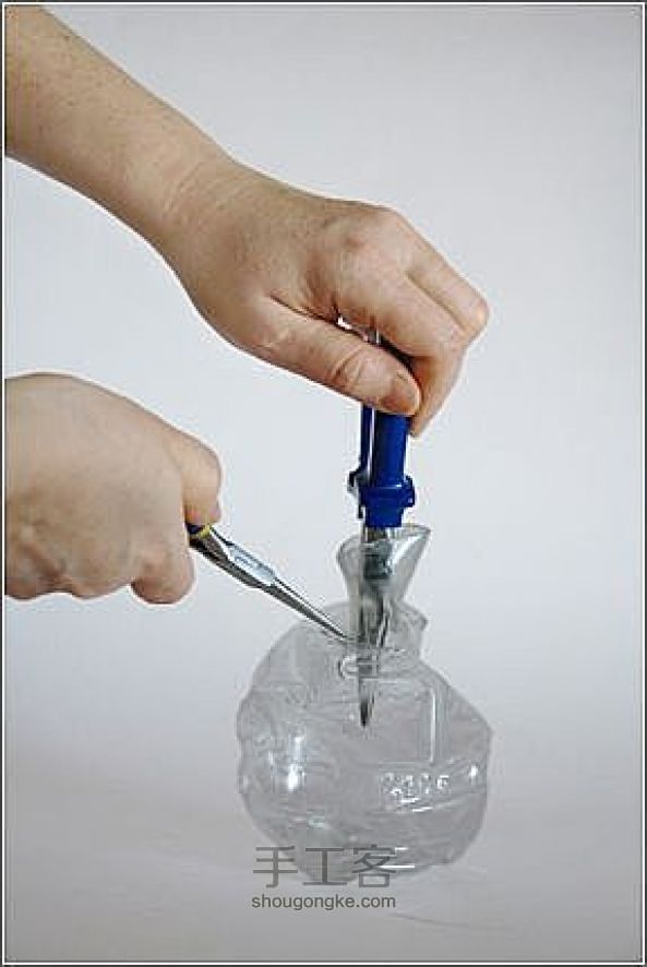 塑料瓶,改创意花瓶教程 第2步