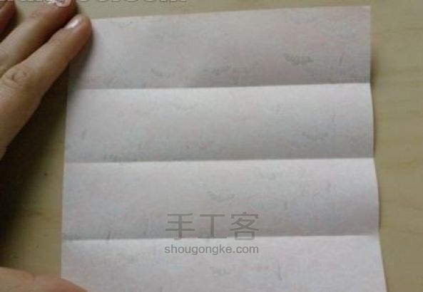 可爱纸蝴蝶的折法 第2步