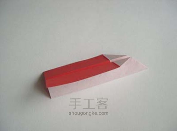 简单的纸飞机折法 第8步