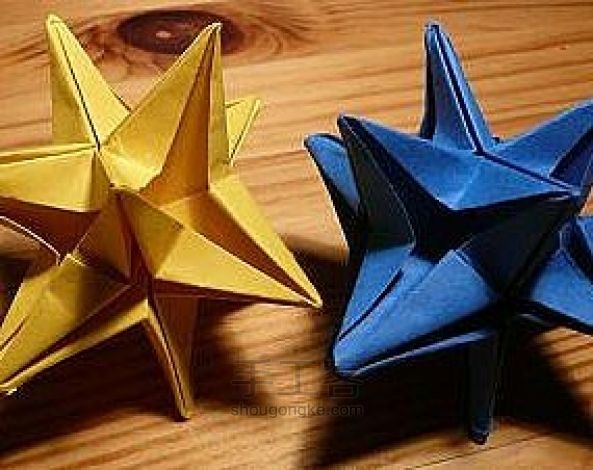 如何制作立体折纸星星 第1步