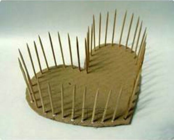 炒鸡简单滴心形首饰盒 第2步