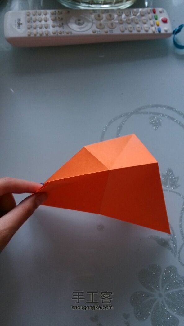 橙色千纸鹤折纸教程 第8步