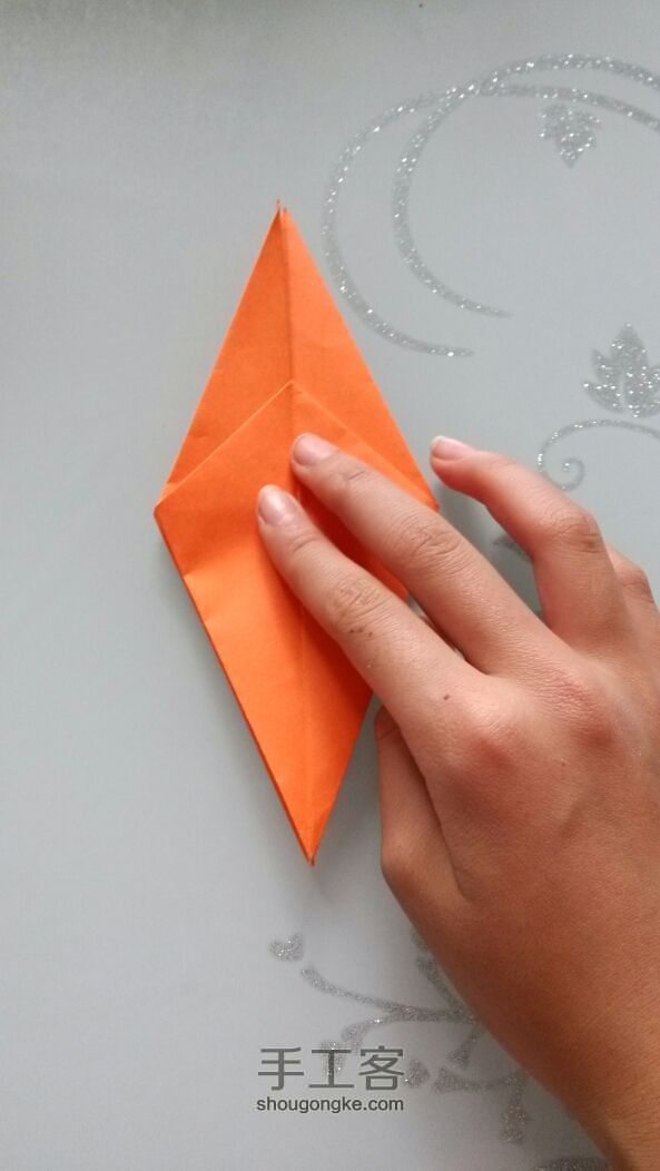 橙色千纸鹤折纸教程 第11步