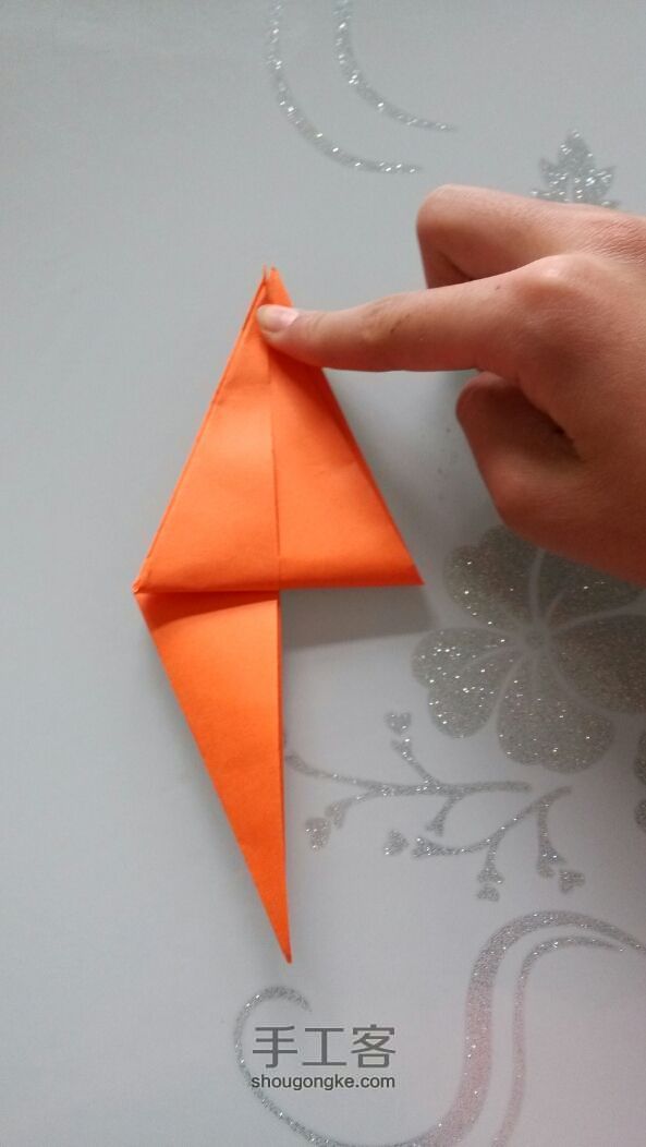 橙色千纸鹤折纸教程 第12步