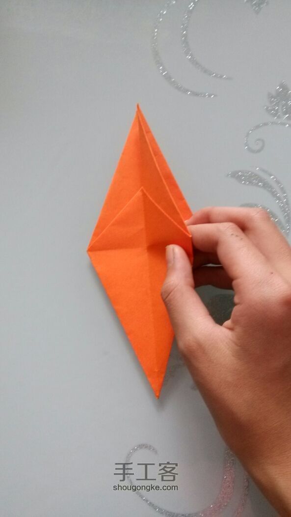 橙色千纸鹤折纸教程 第14步