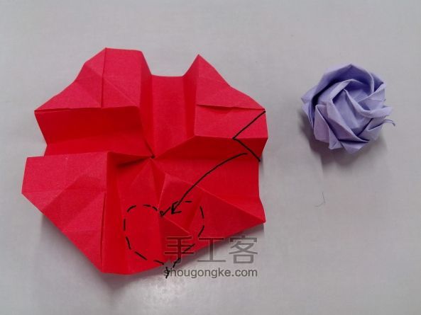 纸质玫瑰折纸教程 第22步
