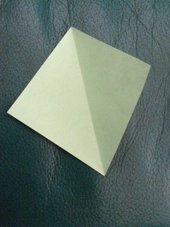 郁金香折纸教程 第1步