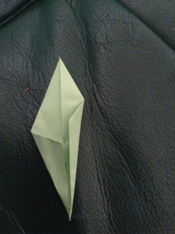 郁金香折纸教程 第4步