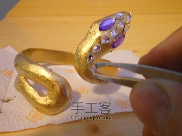 铁皮制作蛇形手镯教程 第8步
