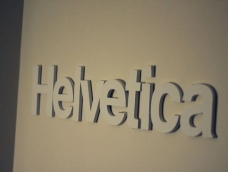 用普通的纸制作3D字，装饰在家里、办公室等地方都非常不错。