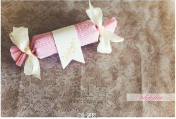 可爱的粉色糖果包装新年礼物 第6步