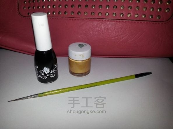 自己就可以美甲 第1步