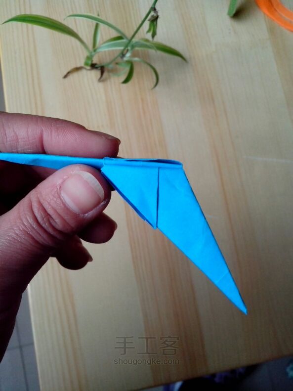 回味童真①小燕子飞机折纸 第8步