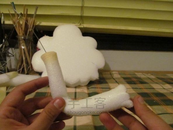 泡沫纸玩偶制作教程 第22步