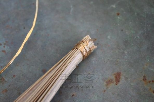 喜欢树吗？做一个穗状流苏项链 第7步