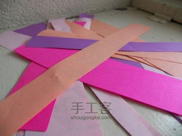 DIY 五彩纸篮子 第2步