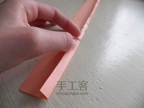 DIY 五彩纸篮子 第3步