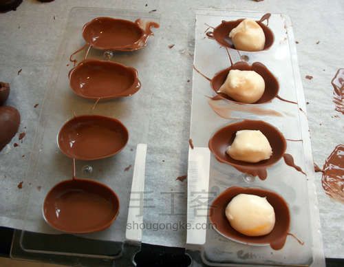 厨房自制巧克力彩蛋   第7步